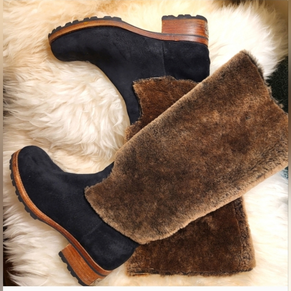 UGG Christie Women's Black Shearling fleece Leather Boots Size 7
